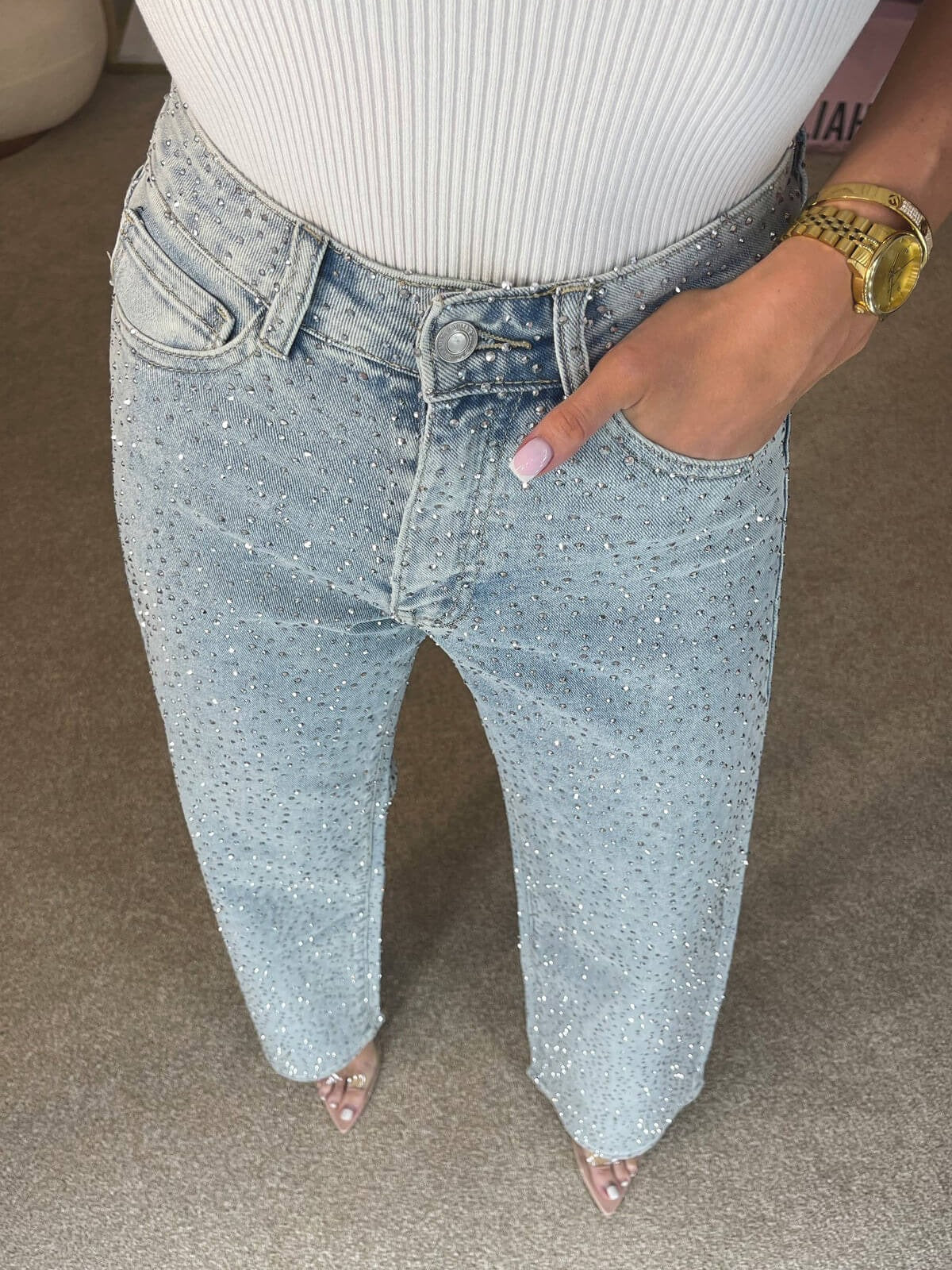 Madanne I jeans tiro alto con cristales